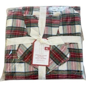 Pottery Barn Stewart Plaid Flannel Adult Pajama Set Size XL- NWT